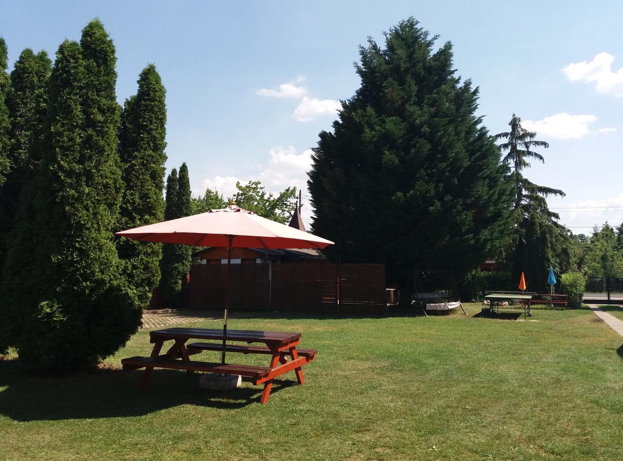 Villa Suzy Zamárdi Exterior photo